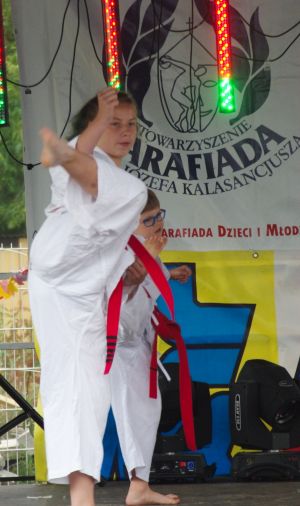 Karate dla dziewczyn, dziewcząt, kobiet w Ostrowcu Św. 